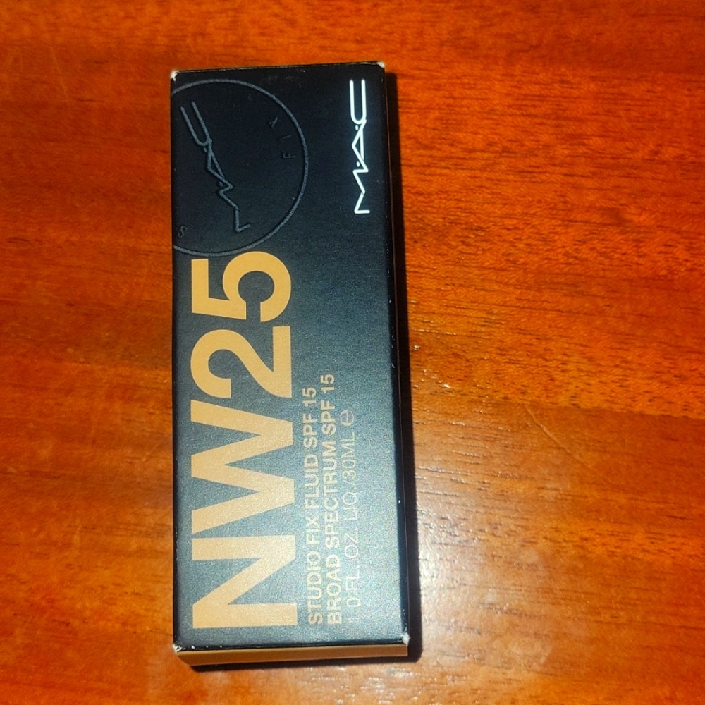Mac foundation color. NW25
